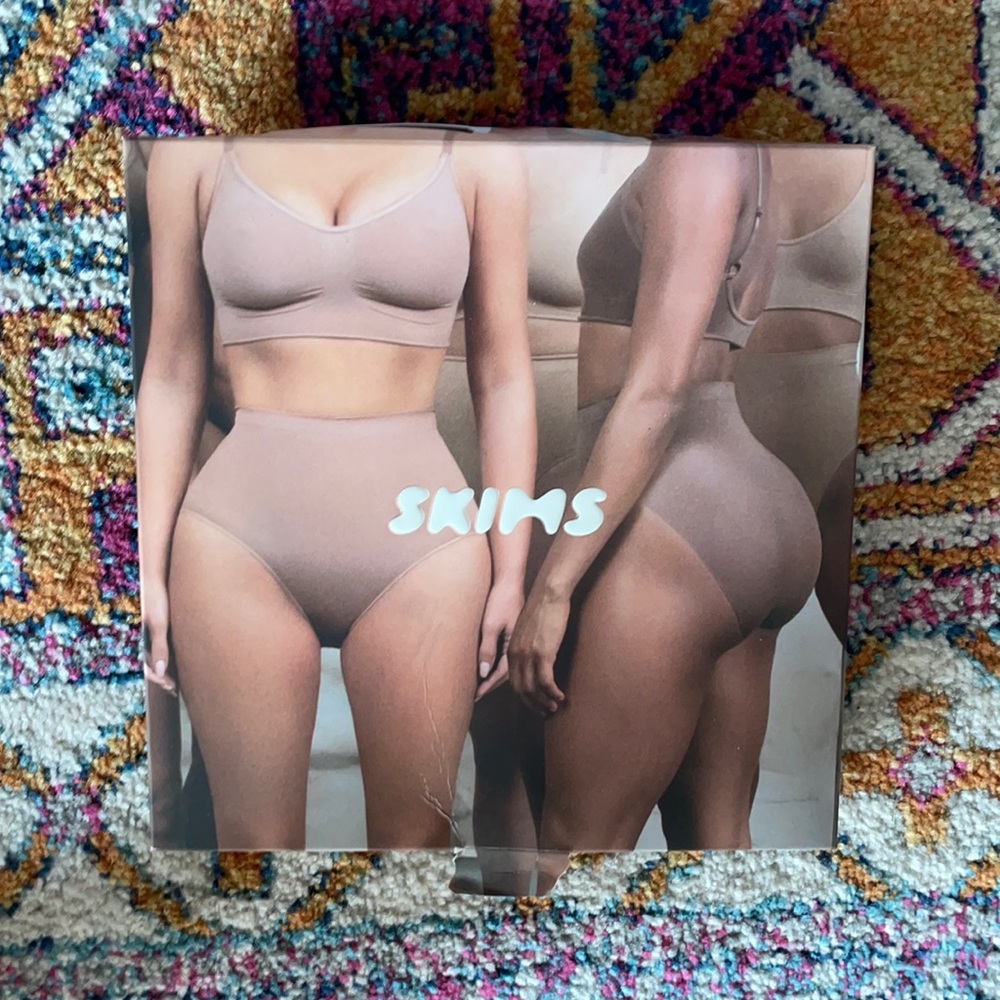 Skims sculpting high waist brief xxs/xs MICA (new)